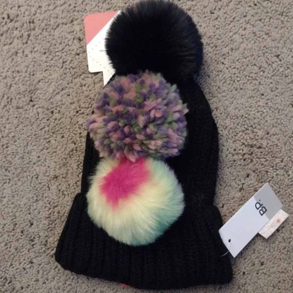 BP Pick A Pom Knit Beanie 3 Interchangeable Pom Black